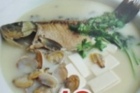野生鲫鱼花甲豆腐汤